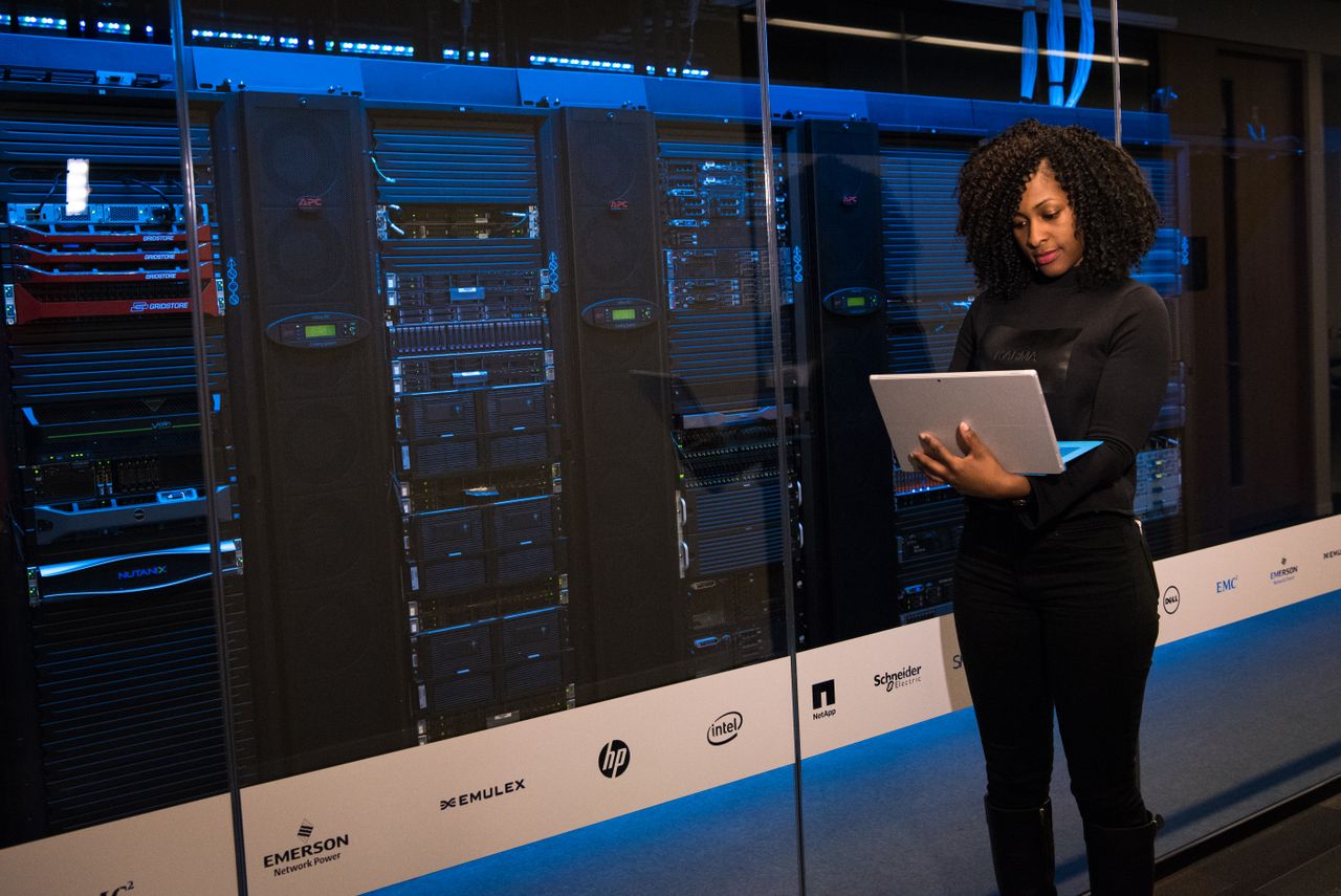 Sistemas de microinformática y redes a distancia